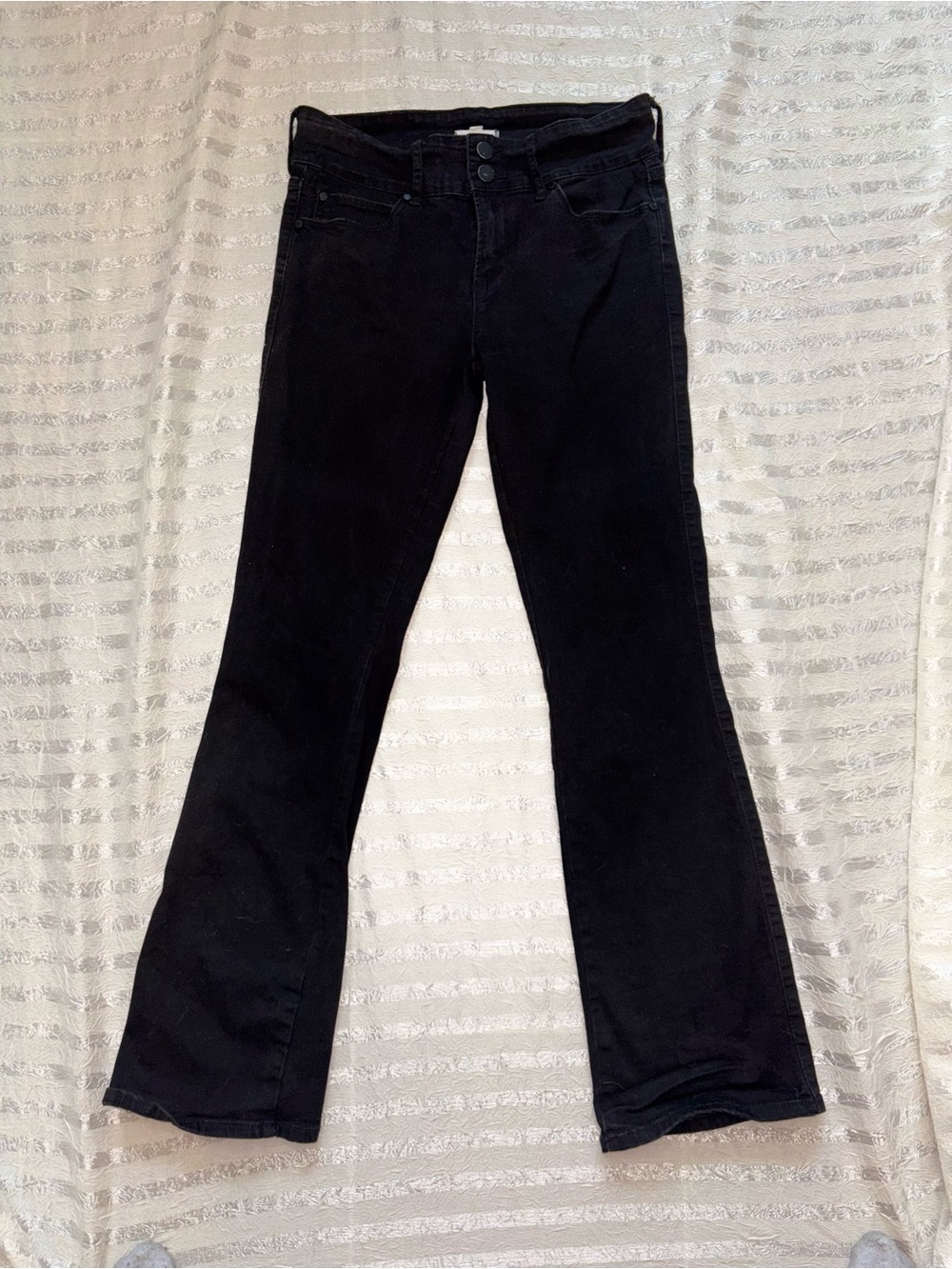 Kendall & Kylie Black Bootcut Jeans - size 11/12
